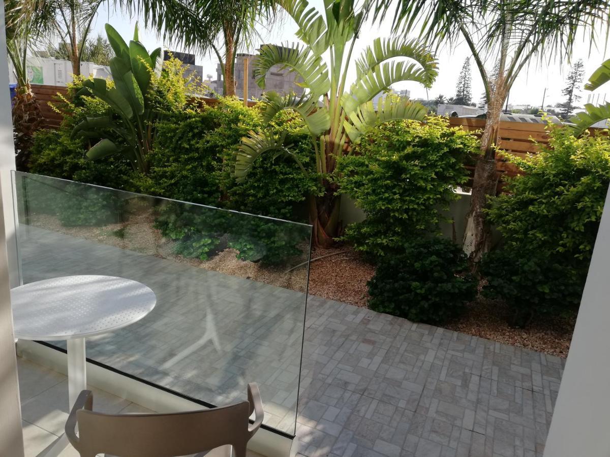 Joy Hotel Apts Ajía Nápa Eksteriør bilde